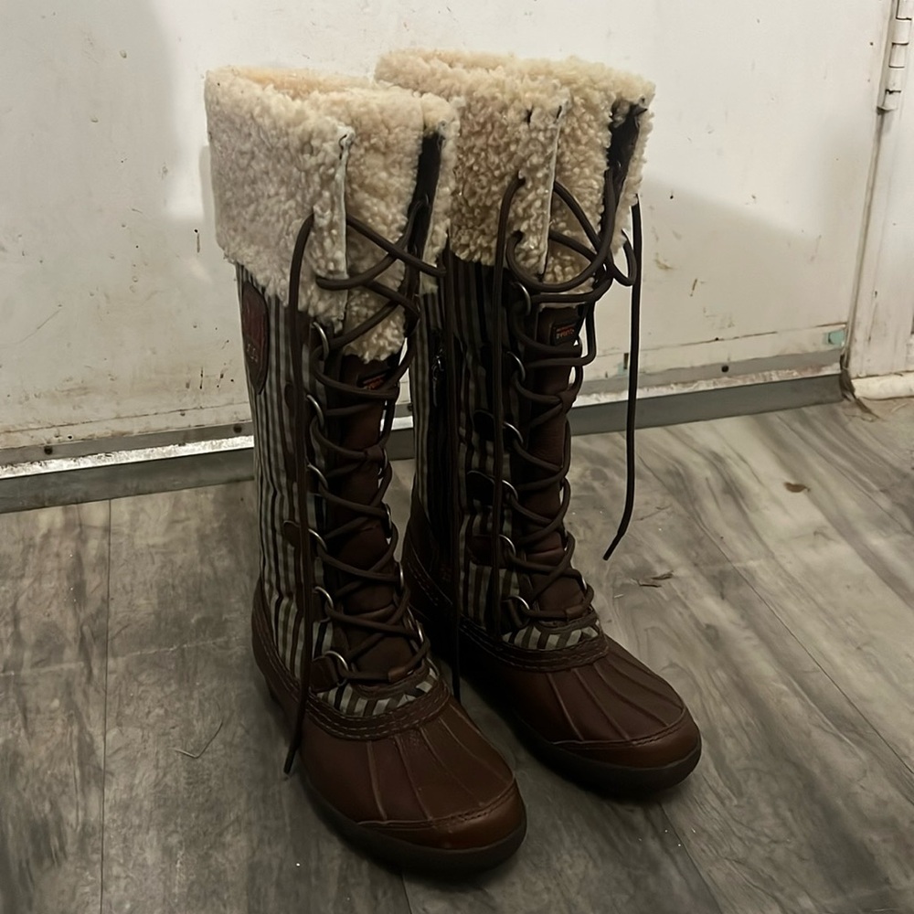 UGG Edmonton Boot